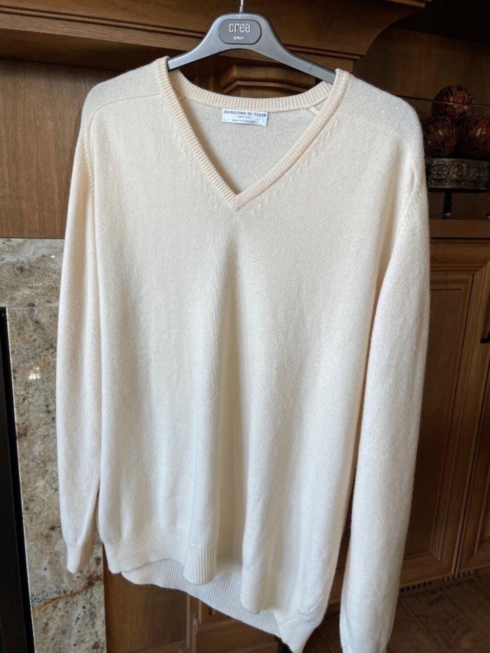 Johnstons of Elgin 100% Cashmere Sweater | Made in Scotland | Cream XL